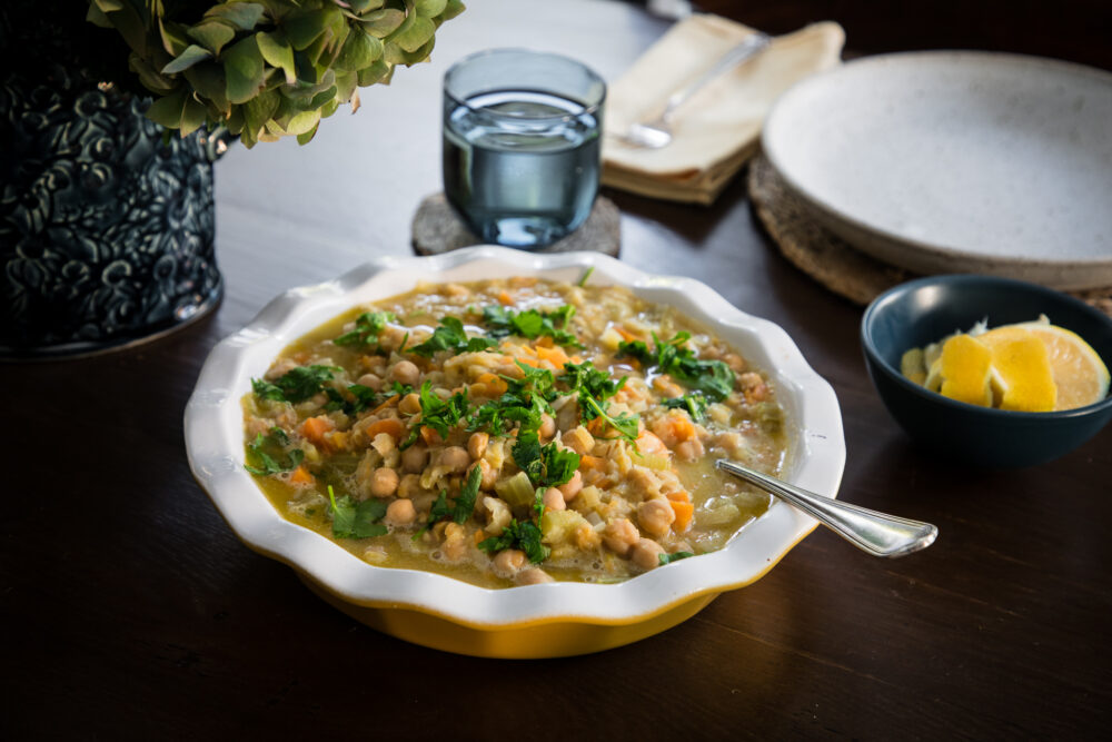 Chickpeas with lemon and saffron