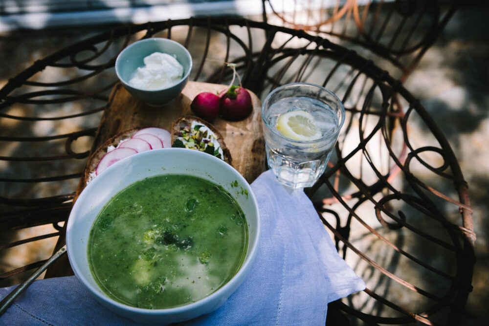 Simple green soup